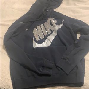 Women’s Nike sweatshirt
